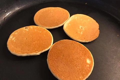 FLUFFY KETO PANCAKES ALA FANNY NIEL JENSEN
