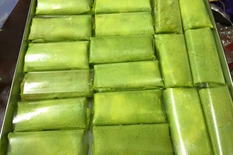 DADAR GULUNG DESICCATED COCONUT YUMMY ALA SROE L NAIBORHU