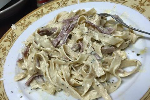 FETUCINI CARBONARA ALA SRIE L NAIBORHU