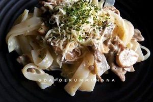 KONYAKU ALFREDO ALA ALMIRA NOOR TALITHA PUTRI