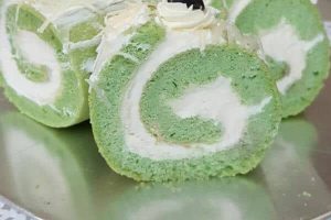 ROLL CAKE KETOFY ALA TEH NITA