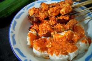 SATE LONTONG SEREPEH KHAS REMBANG KETO ALA SUCI WULANDARI