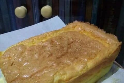 KETO FLOURLESS CHEESE CAKE ALA MAGHFIROH EFFENDI
