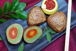 MOONCAKE BAKSO ALA SUKMA TJANDRA DEWI