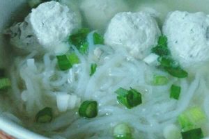 BAKSO AYAM KETOFY ALA RESIE REZIKA CHINTYA