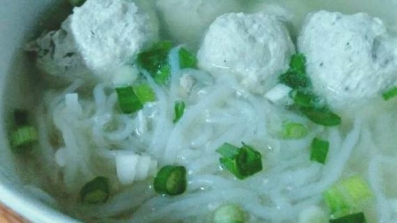 BAKSO AYAM KETOFY ALA RESIE REZIKA CHINTYA