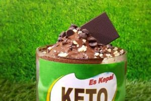 ES Kepal Keto Ala Debora Prihatna