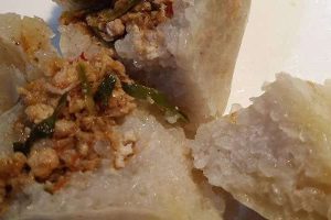 Lontong Isi Ala Iss Yanthi